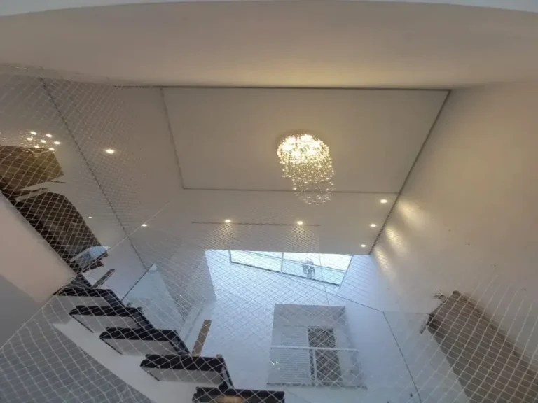 Rede de proteção em escada – atendimento no Horto Florestal